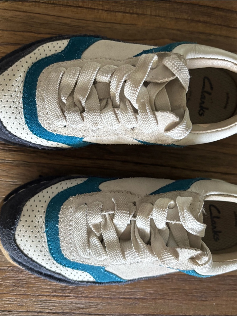 Clarks Kids Cream and Teal Lace-Up Sneakers